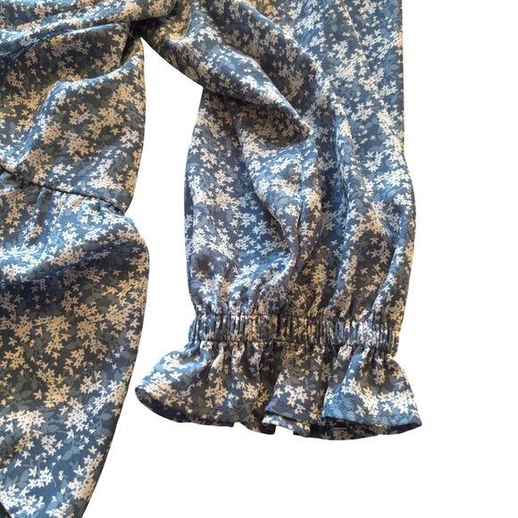 Loft Tie Neck Top Peasant Blouse Blue w/ White Stars Size Large Elastic Sleeves - Picture 6 of 9